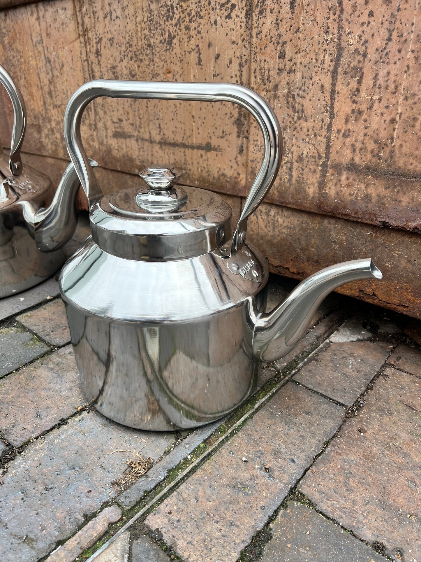 Large Stainless Steel Camping Kettle – 7.5l