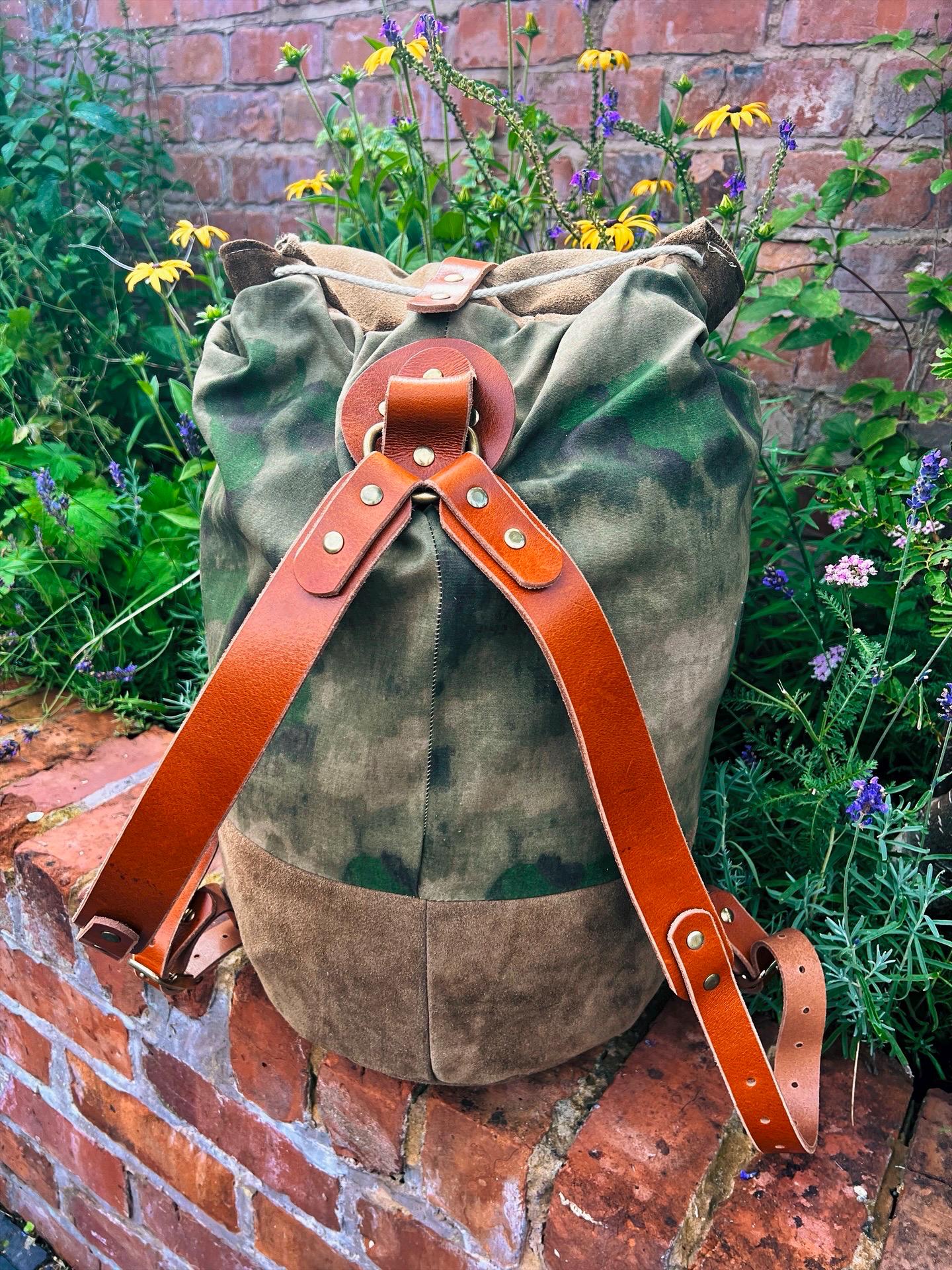 Handcrafted Leather & British Canvas Barrel Backpack – Bushcraft, Outdoors, Heritage Style