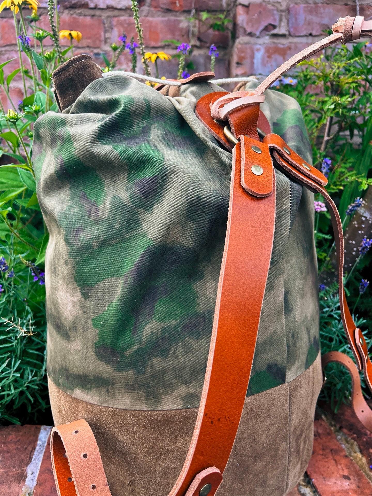 Handcrafted Leather & British Canvas Barrel Backpack – Bushcraft, Outdoors, Heritage Style