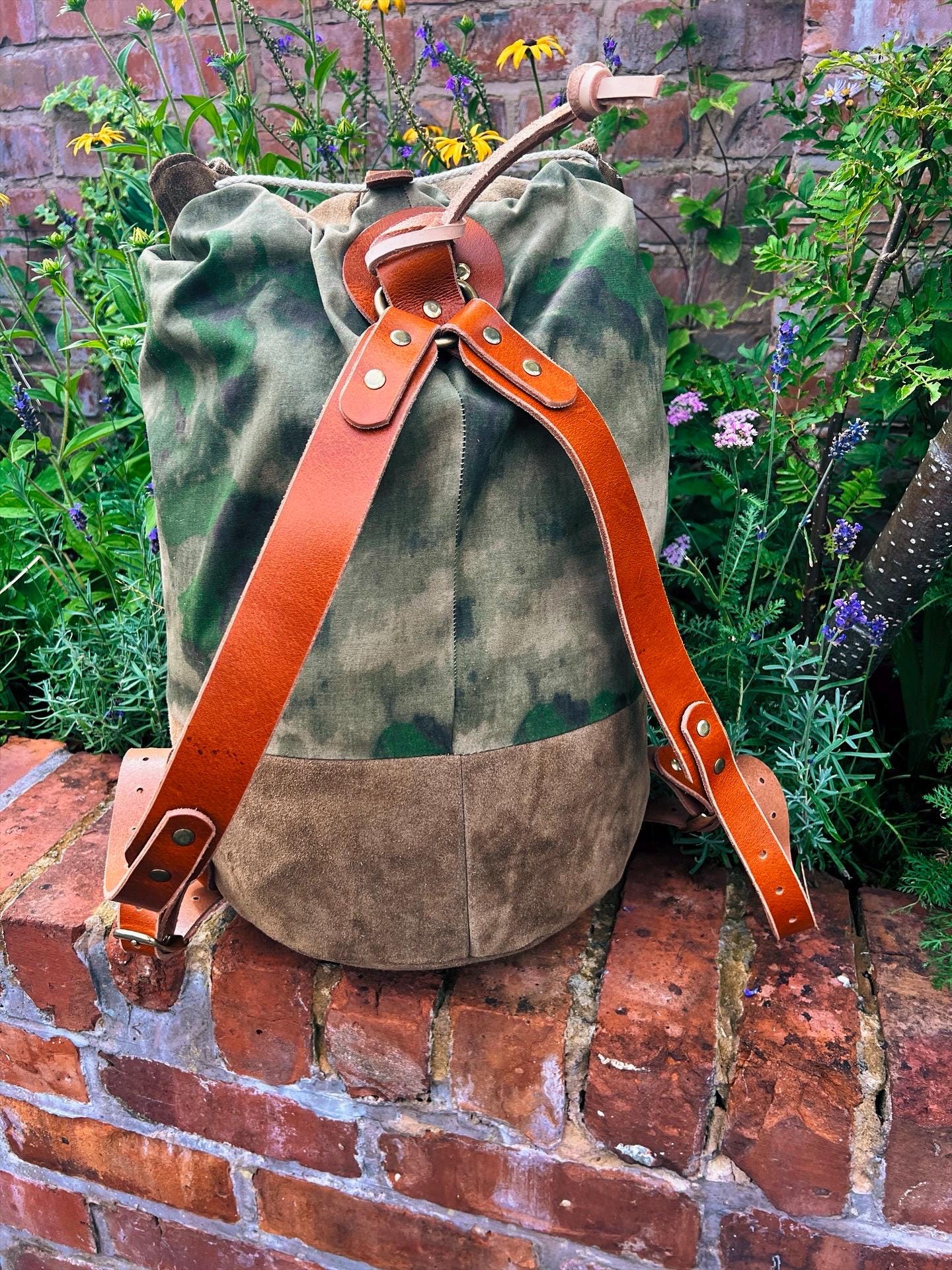 Handcrafted Leather & British Canvas Barrel Backpack – Bushcraft, Outdoors, Heritage Style