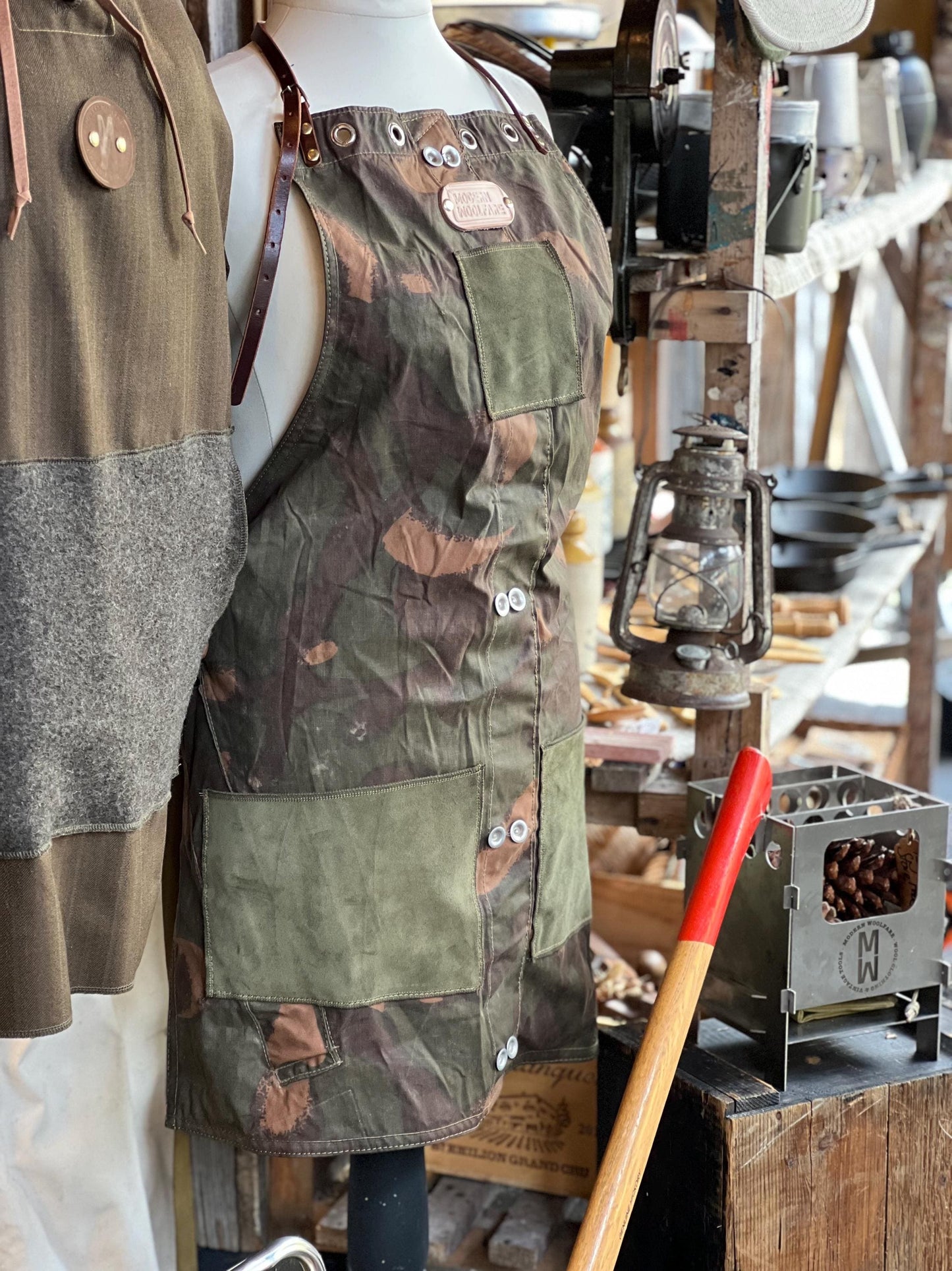 Vintage Zeltbahn Apron with Leather Accents – Handcrafted & One of a Kind