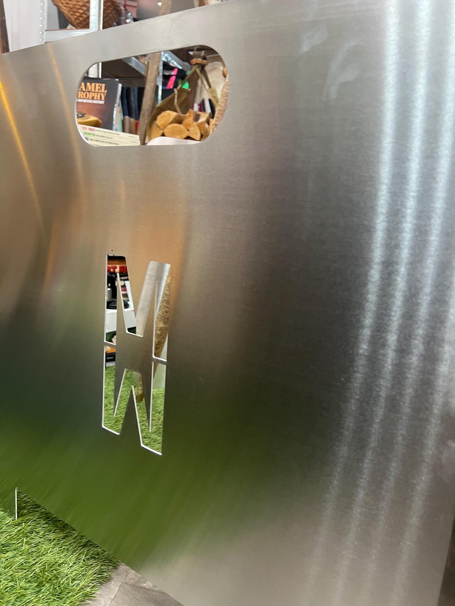 Aluminium Fire Surround – 4 Panel Folding Windbreak | Campfire Safety Screen – Made in England