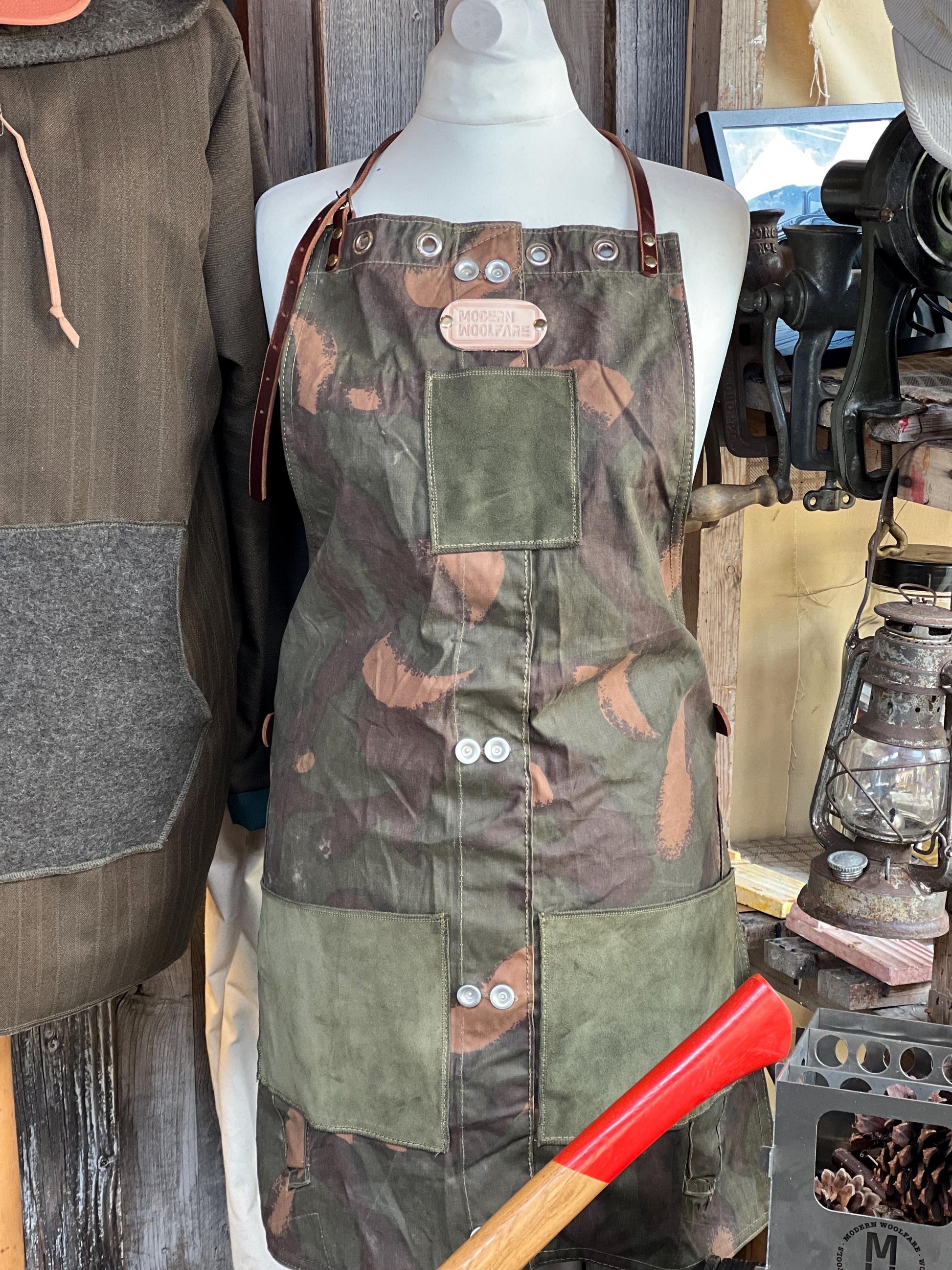 Vintage Zeltbahn Apron with Leather Accents – Handcrafted & One of a Kind